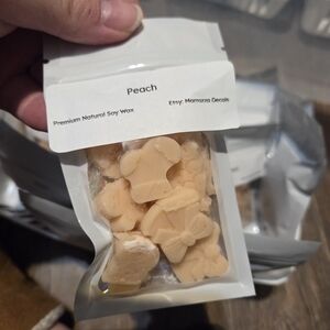 Peach Scented Soy Wax Melts